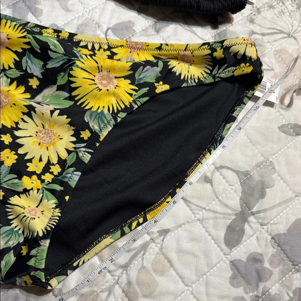 Black and Yellow Floral Bikini Set M - Picture 6 of 12